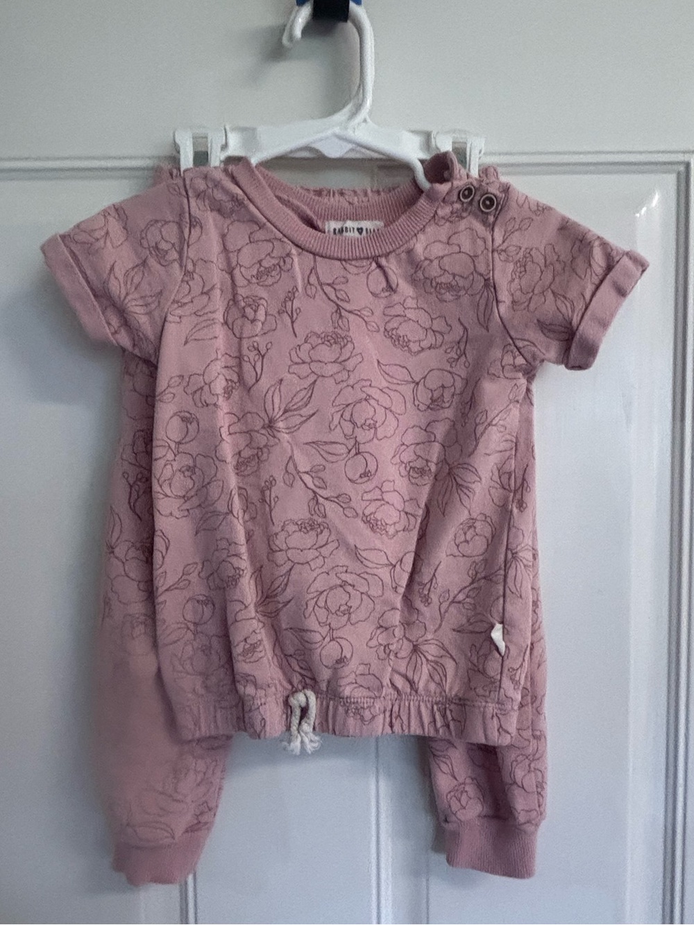 2T Rabbit + Bear dusty pink floral short-sleeve crewneck top/matching jogger set